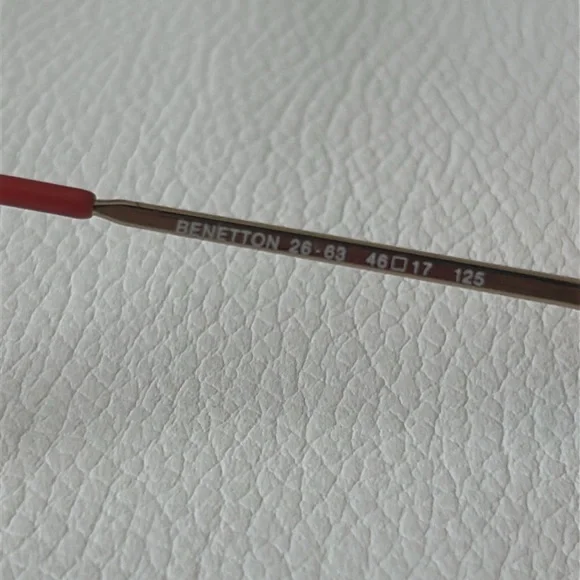 NEW. Round Red Retro Frame - Picture 10 of 15